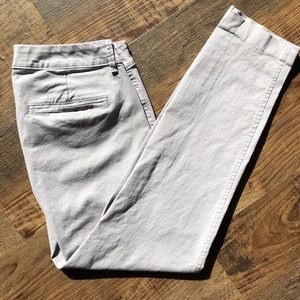 Old Navy Pixie Crop in Gray